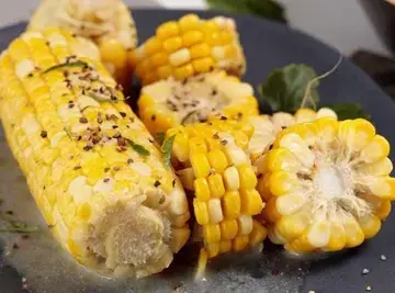 Slow Cooked Mealies with Butter