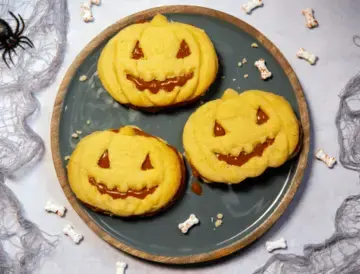 Halloween Caramel Sandwich Biscuits Tablet