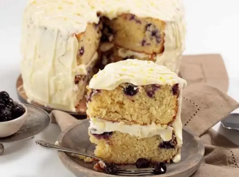 Blueberry and Tea cake