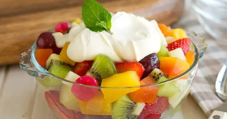 Creamy Fruit Salad Recipe | Create with NESTLÉ®
