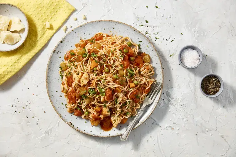 Tomato &amp; Chicken Noodles