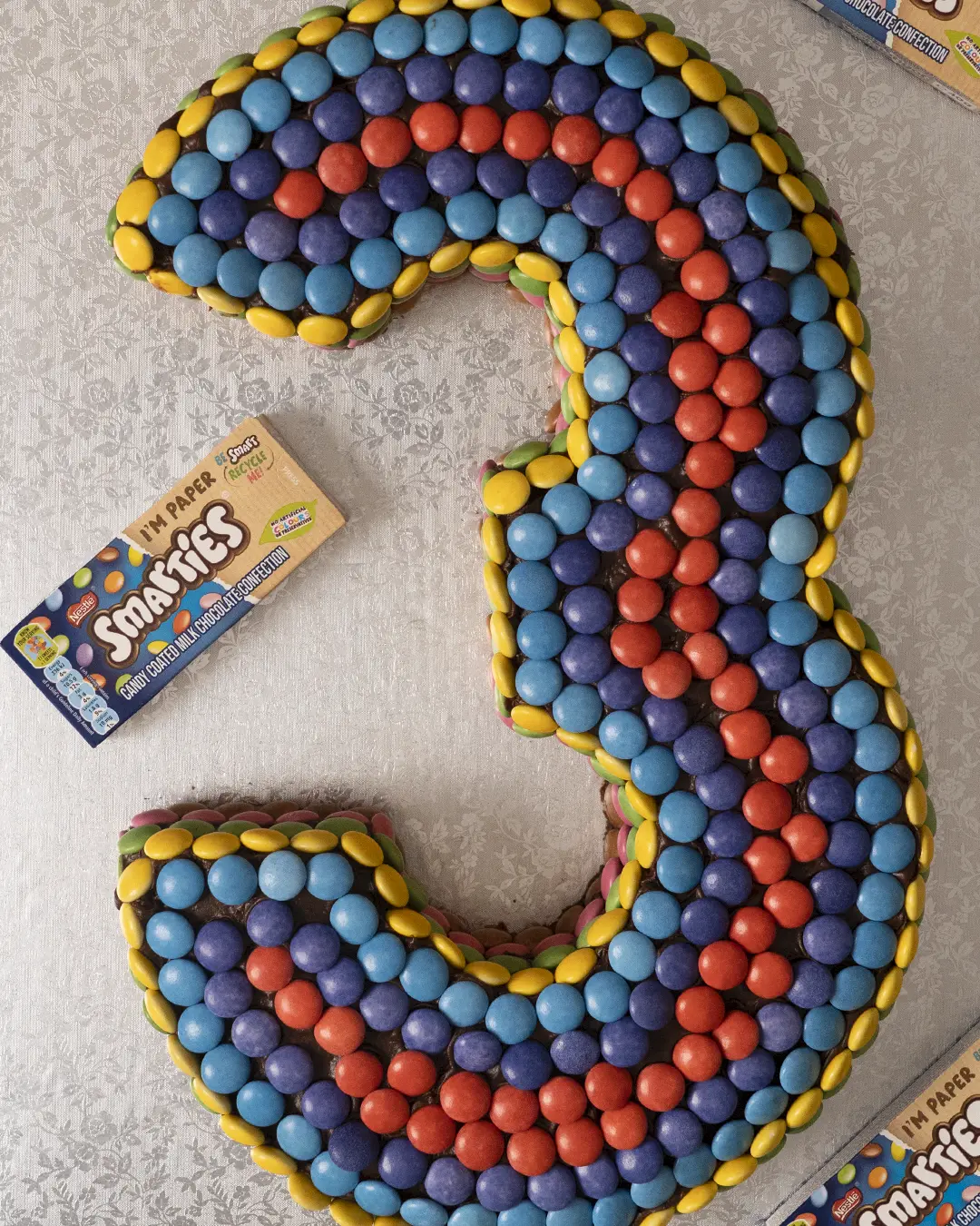 Preview image for the video "Foodies x Nestle Chocolove cake 3".