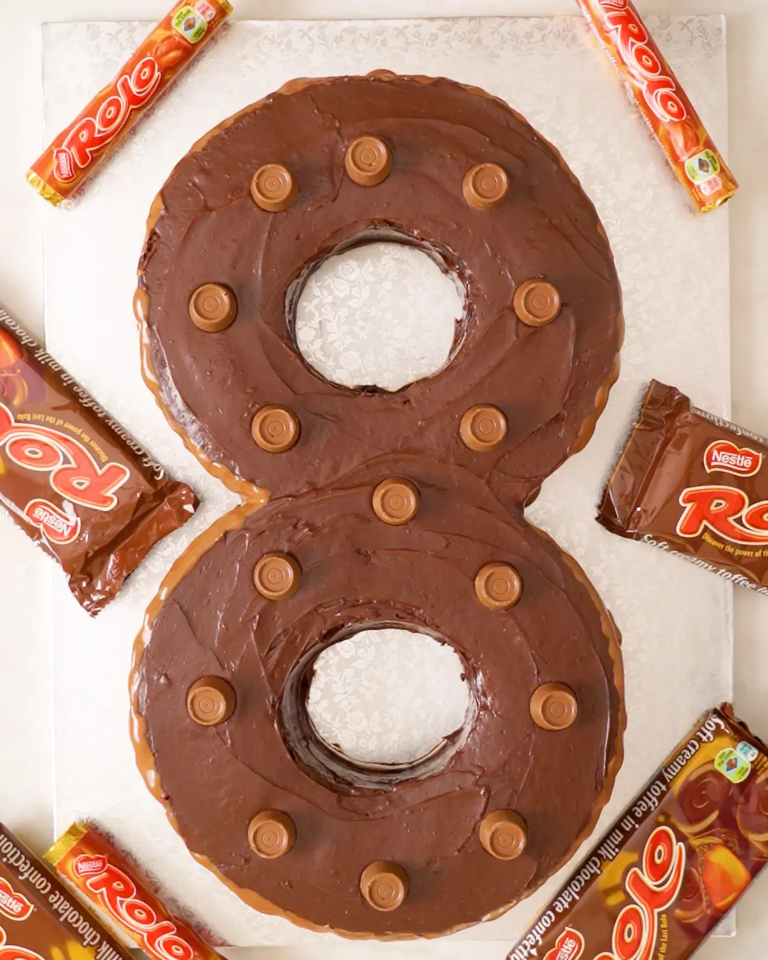 Preview image for the video "Foodies x Nestle Chocolove cake 8".