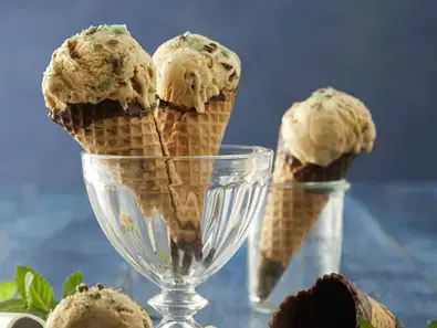 Peppermint Crisp Ice Cream
