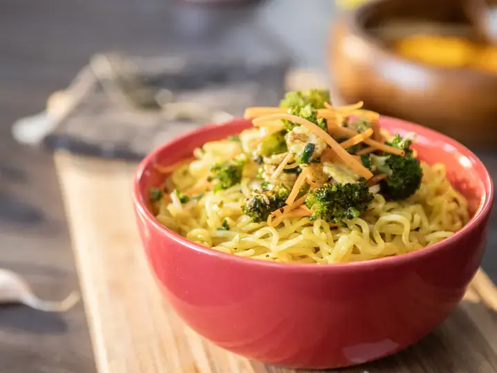 Veggie Delight MAGGI Noodles-Main Image/Plating