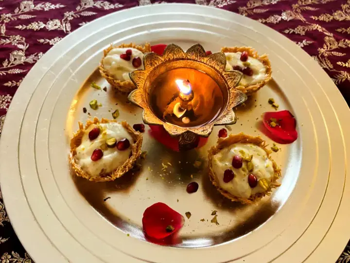 Vermicelli Cup with Kesar Pista Shrikhand