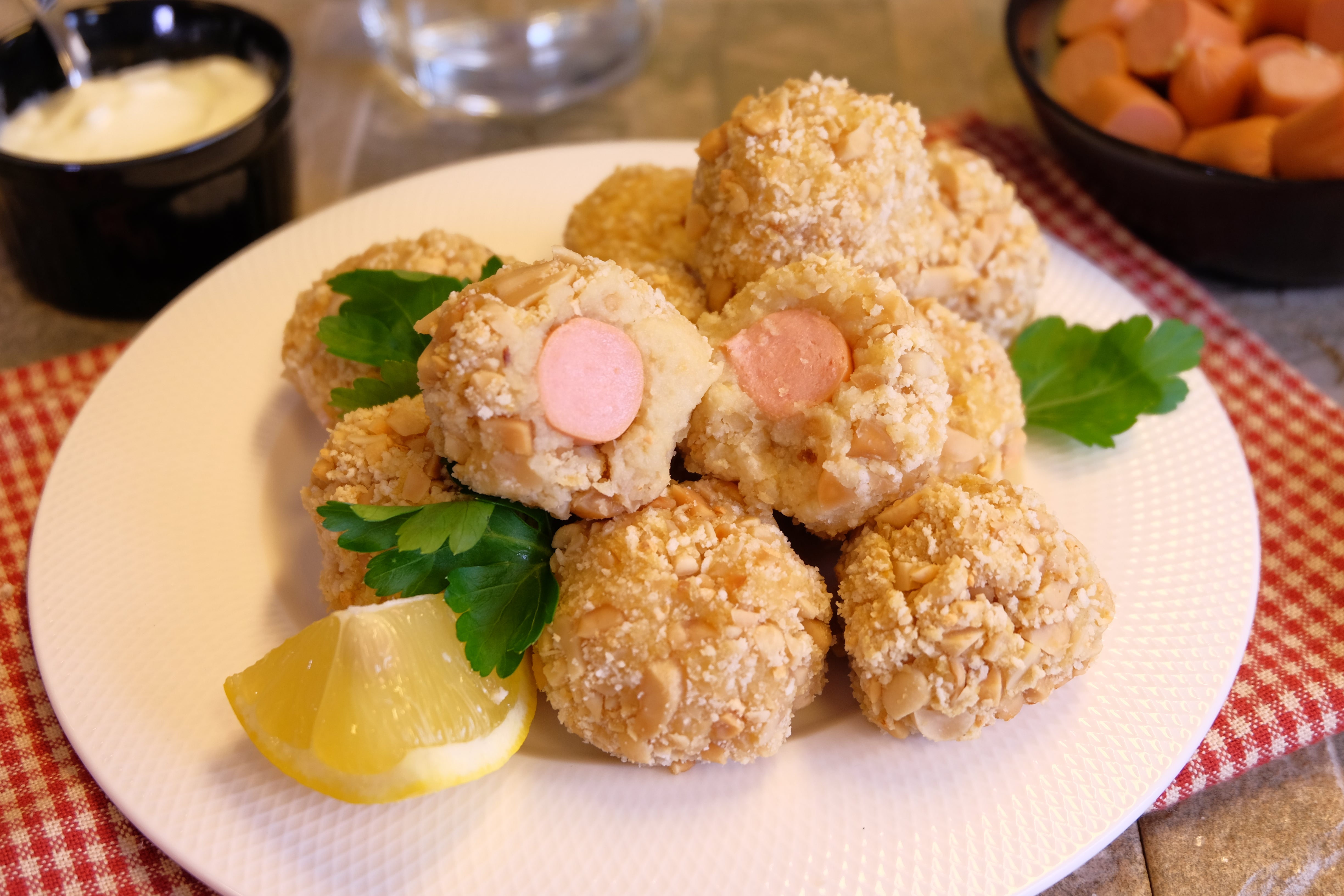 Balls de purée de céleri et saucisses