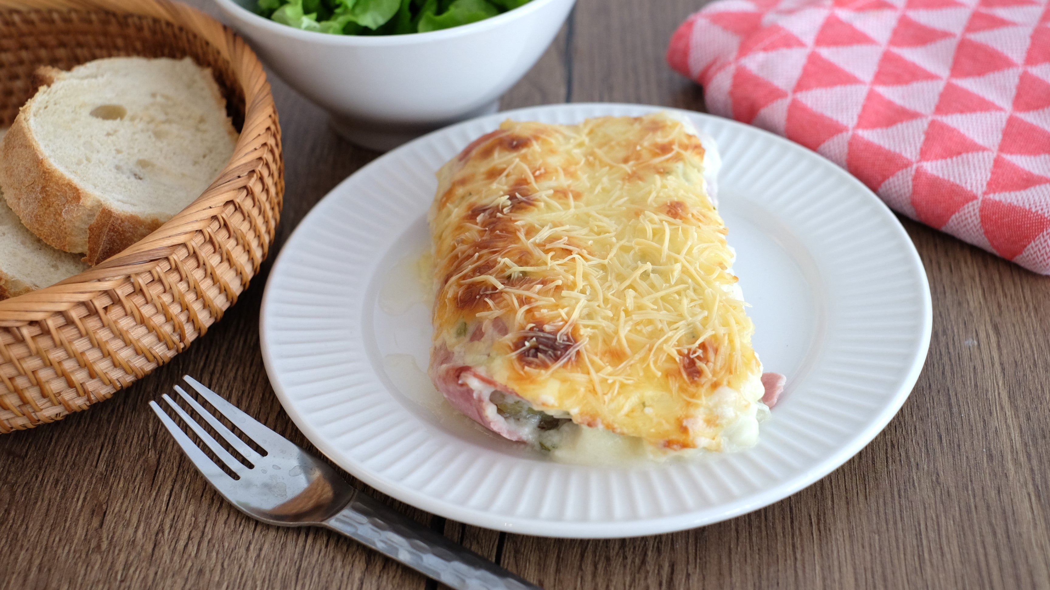 Poireaux enroulés dans du jambon