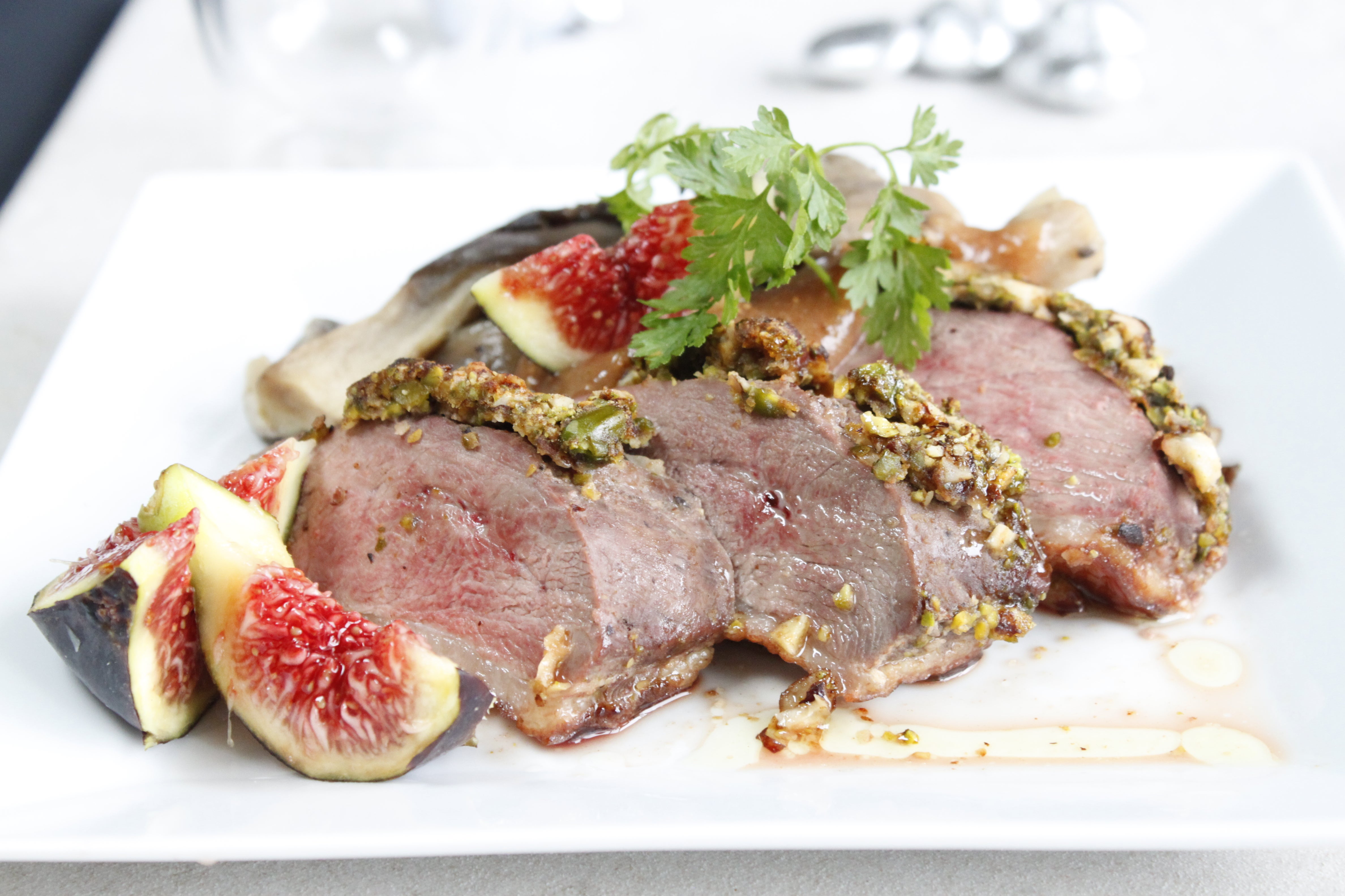 this media has been downloaded from content hub 202100261