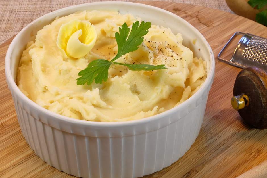 this media has been downloaded from content hub 203189690