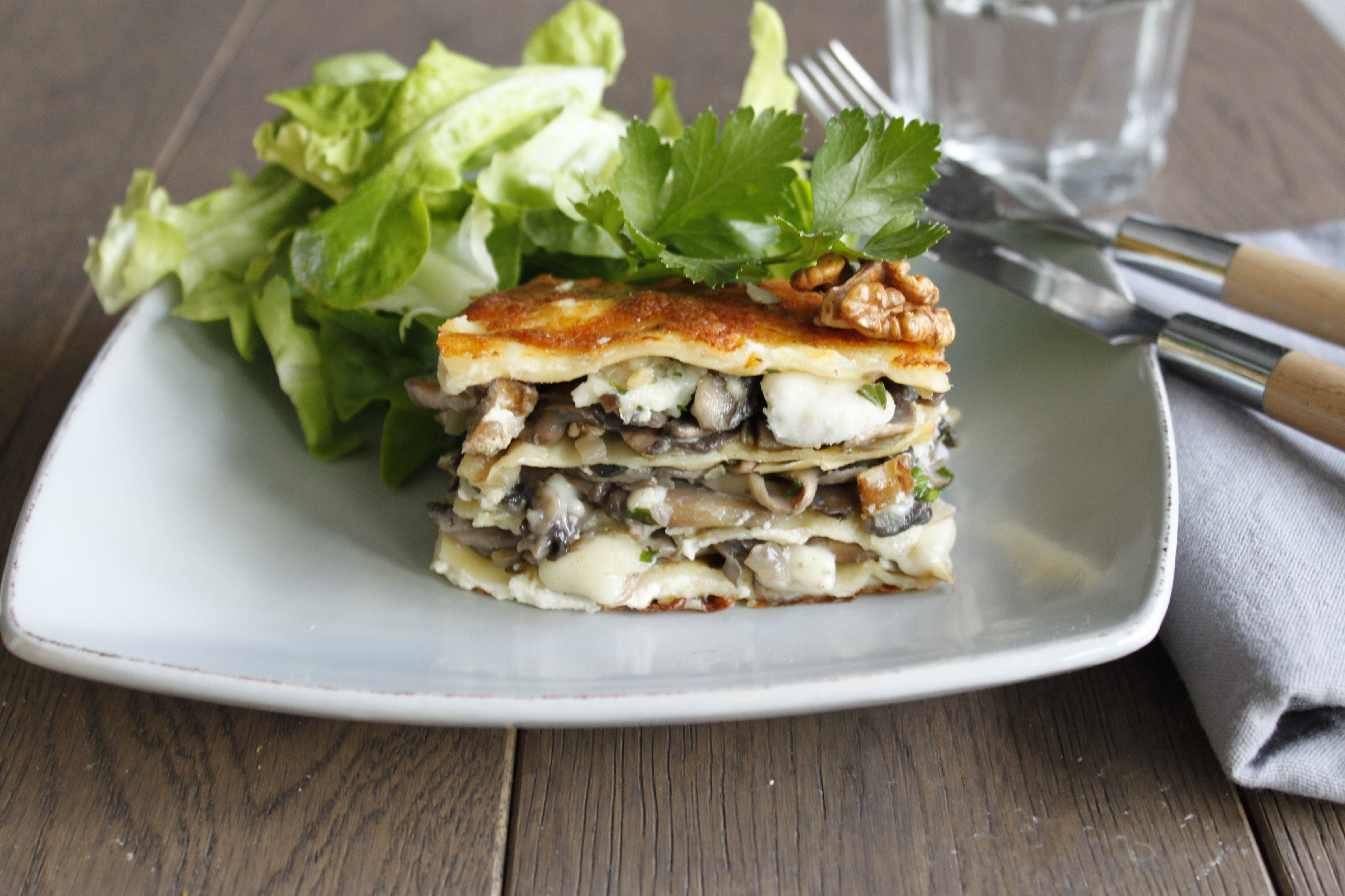 this media has been downloaded from content hub 202091876