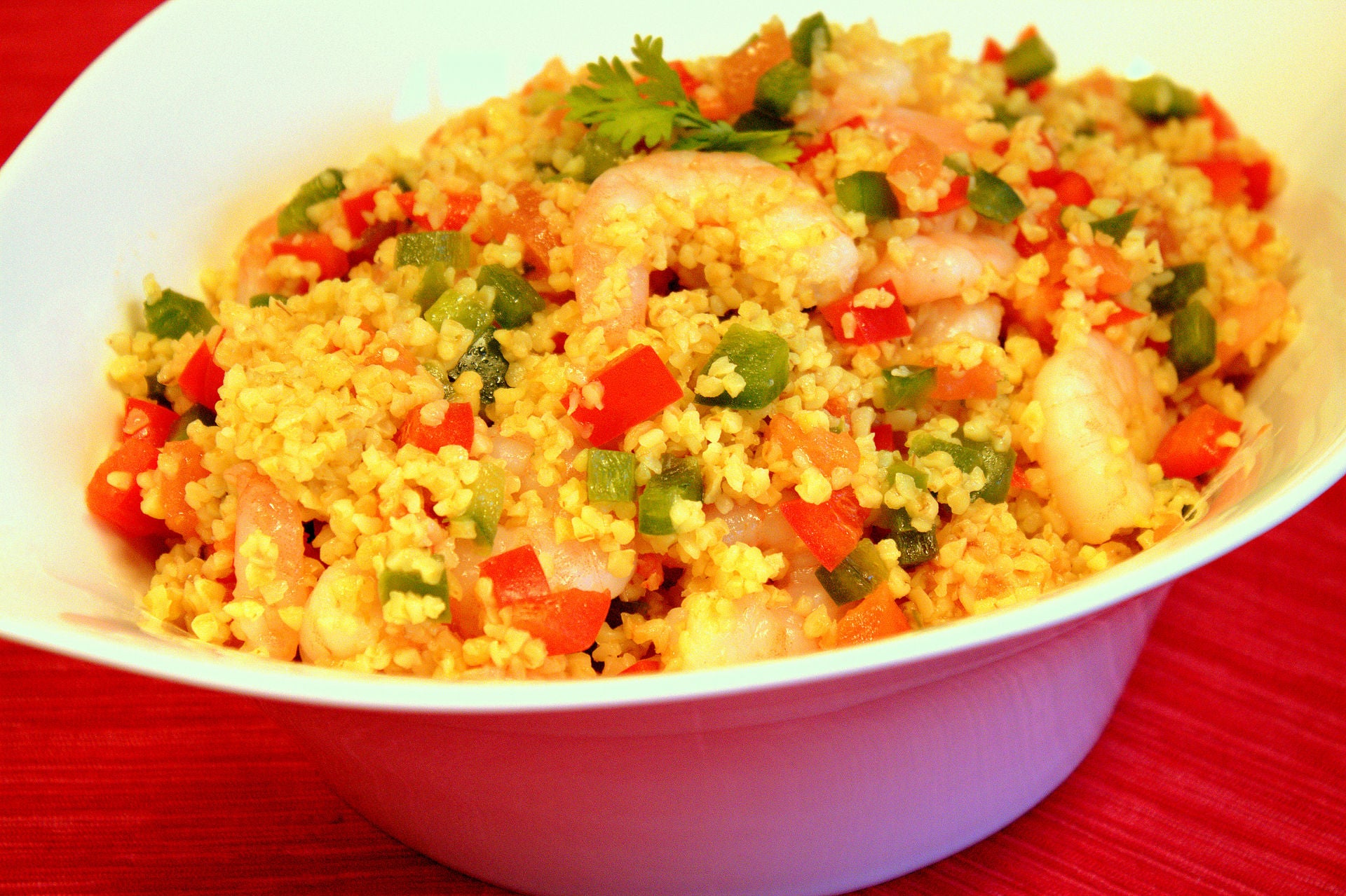 Salade de boulgour aux petits légumes et aux crevettes