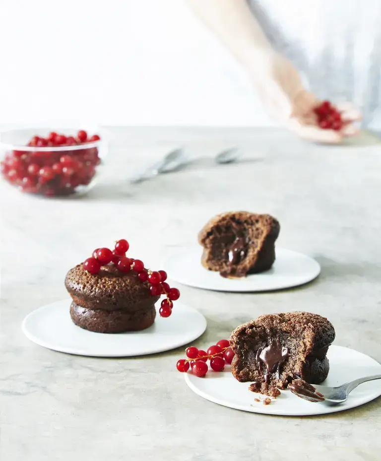 this media has been downloaded from content hub 202079945