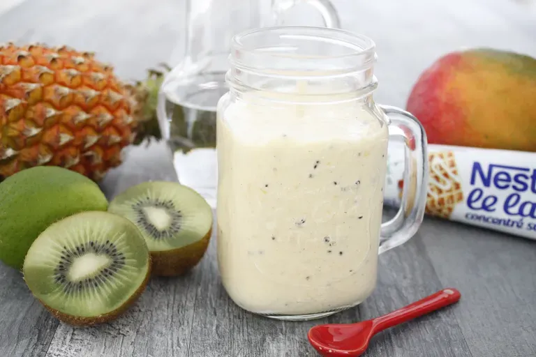 Smoothie glacé fruits exotiques