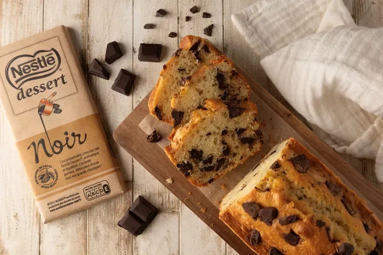 Gâteau au yaourt et pépites de chocolat noir