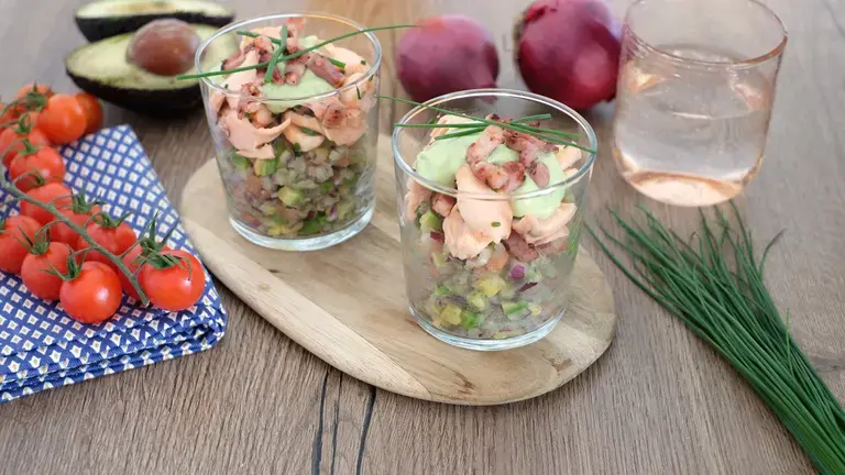 Verrines aux deux saumon et allumettes