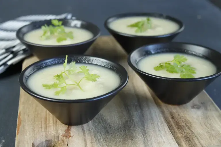 this media has been downloaded from content hub 202096744