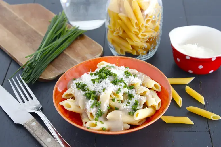 Penne champignons parmesan ciboulette anti-gaspi