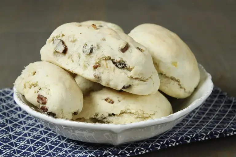 Petits pains aux noix et fruits secs Companion