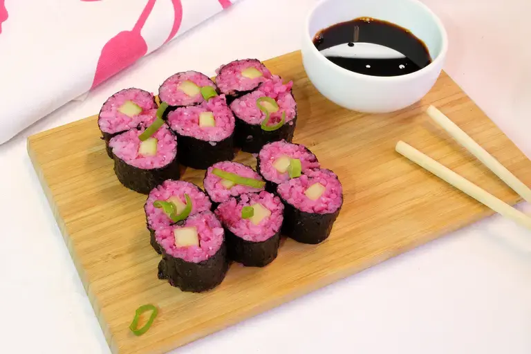 Makis à la betterave et avocat