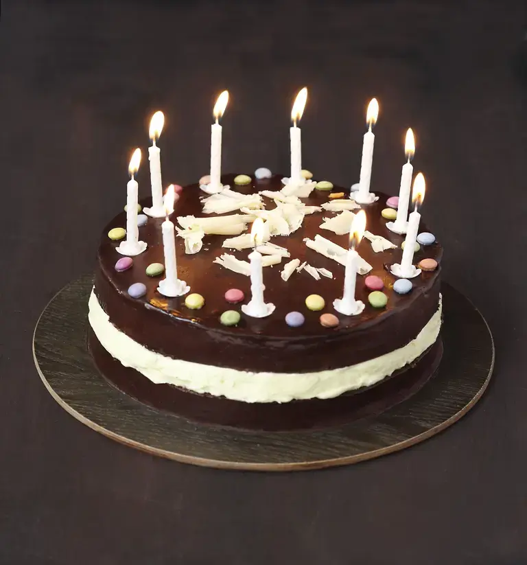 Gâteau d'anniversaire aux 2 chocolats et Smarties