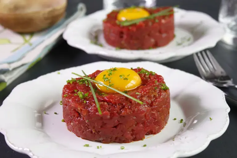 Tartare de bœuf à la tomate
