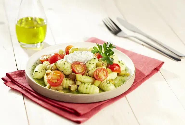 this media has been downloaded from content hub 203294810