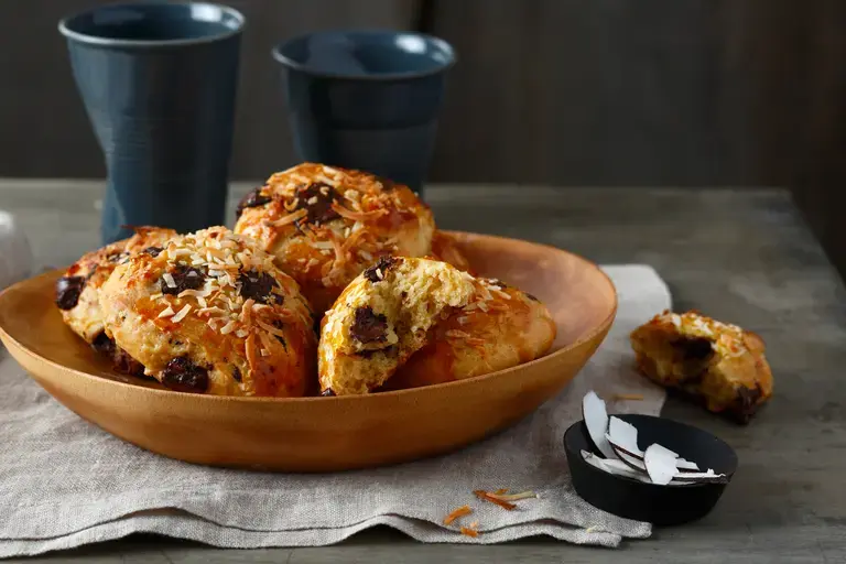 this media has been downloaded from content hub 202081990