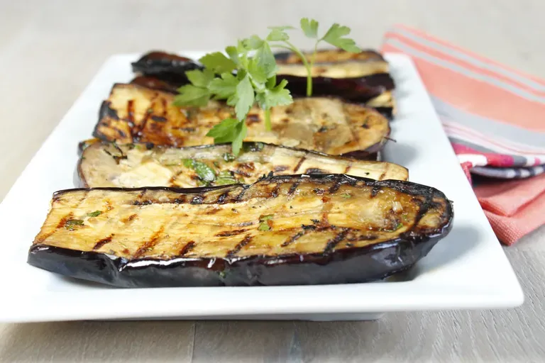 this media has been downloaded from content hub 202096749