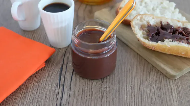 Pâte à tartiner maison au chocolat
