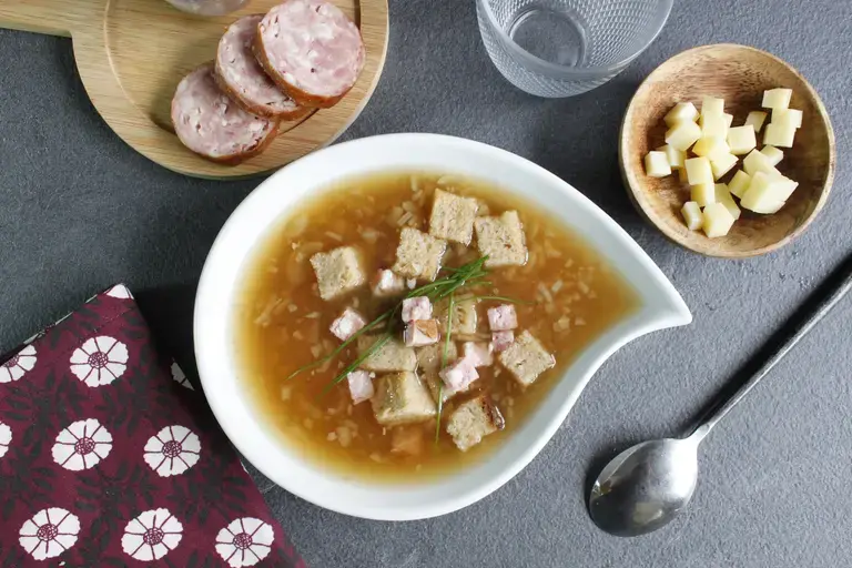 Soupe à l'oignon et Comté