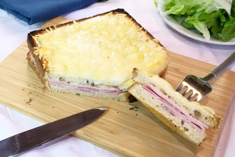 Croque de pain aux céréales 1 personne