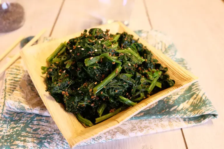 Namuru, épinards à la coréenne