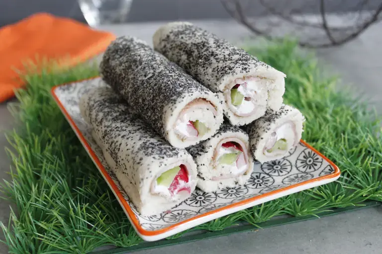 Sandwichs roll's au jambon, chèvre et légumes croquants