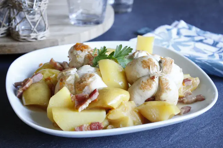 this media has been downloaded from content hub 202097988