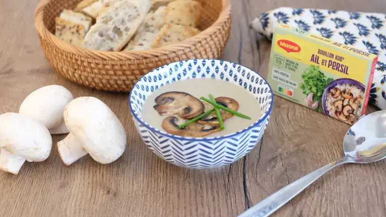 Velouté de champignons ail persil