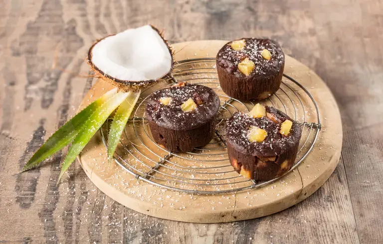 this media has been downloaded from content hub 202083210