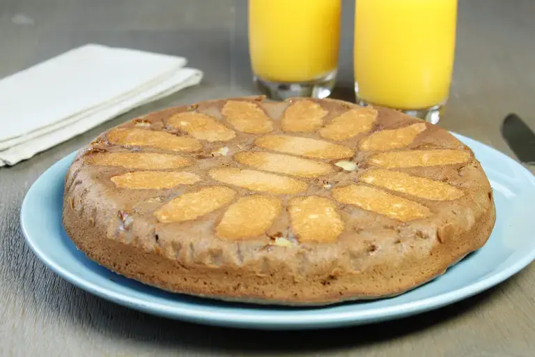 Moelleux aux langues de chat et pommes fondantes