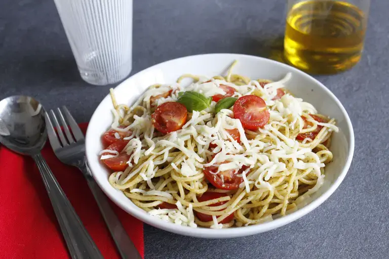 Spaghetti tomate mozzarella