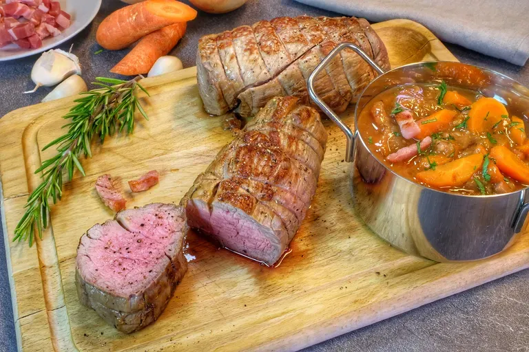 this media has been downloaded from content hub 203170985