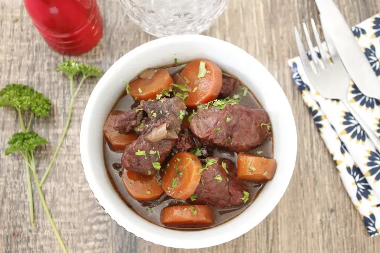 this media has been downloaded from content hub 203214355