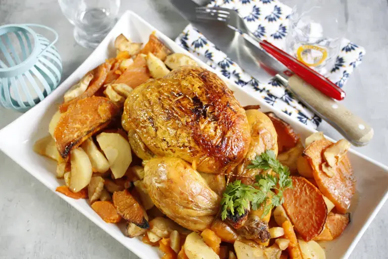 Poulet rôti aux patates douces et panais