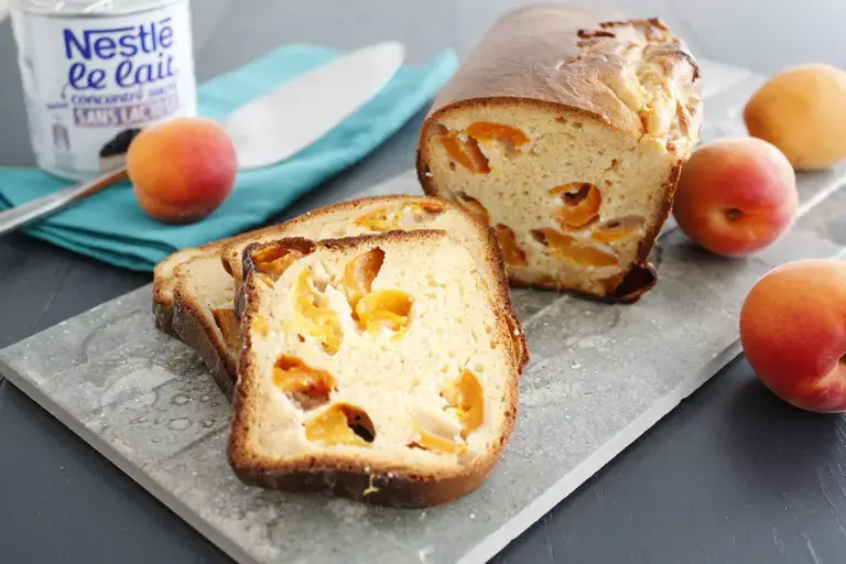 Cake abricot noisettes sans lactose