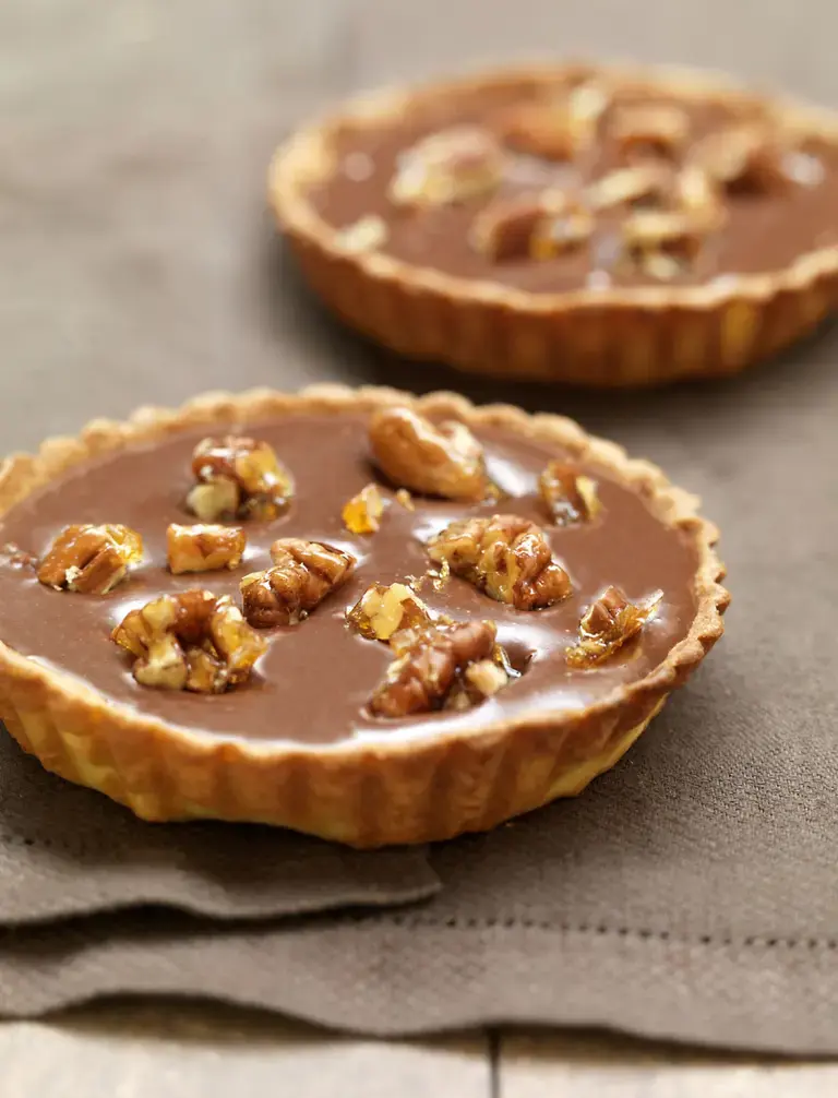 Tartelettes chocolat caramel et noix de pecan caramelisees