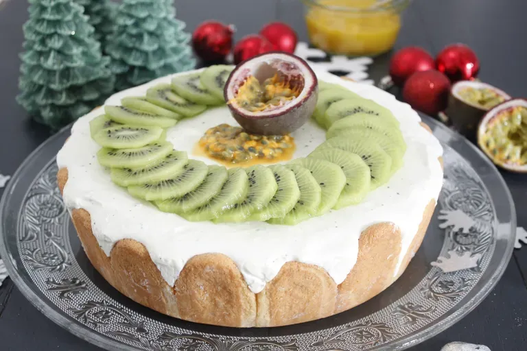 Gâteau glacé aux fruits exotiques