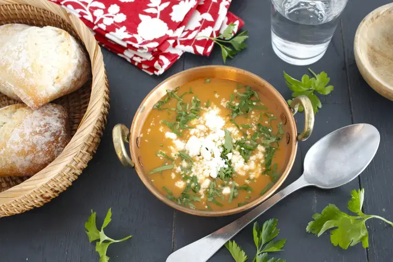 Soupe de poisson feta et persil