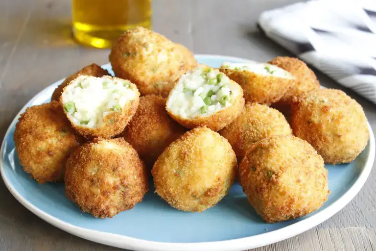 Boulettes de risotto panées façon arancini