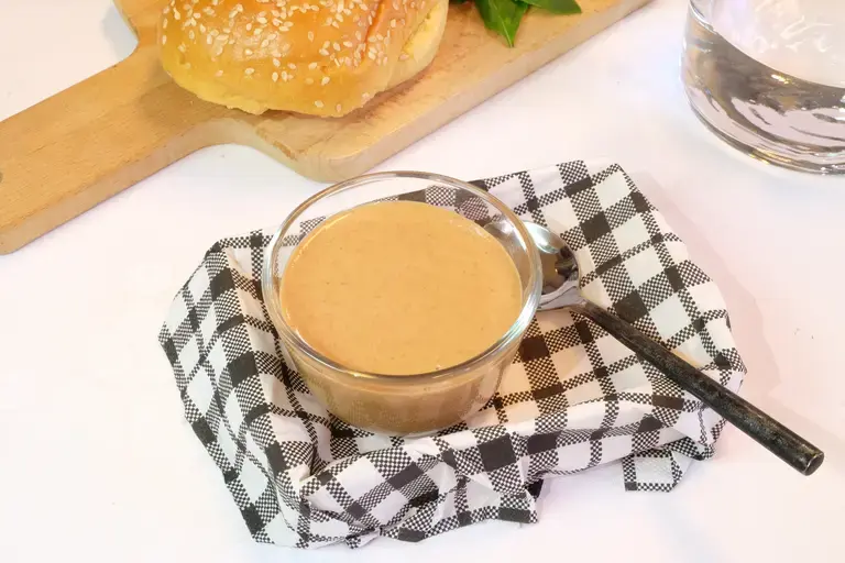 Sauce burger