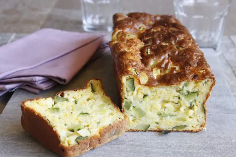 Cake léger et moelleux courgettes cheddar Thermomix