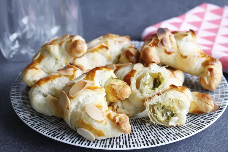 Croissants maison au basilic